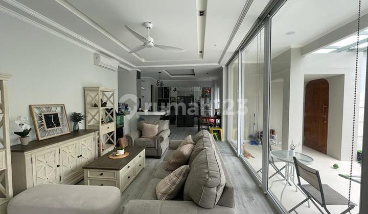 Luxury Modern Style Villa in the Elite Complex Area "Sunset Garden" - Sunset Road Kuta - Badung Bali (Fully Furnished) 2