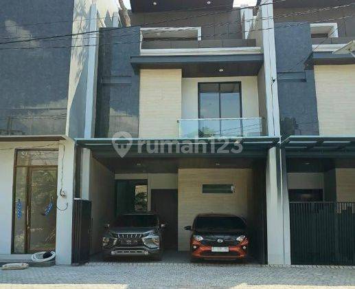 Rumah Dukuh Kupang Furnished Siap Huni Minimalis 1