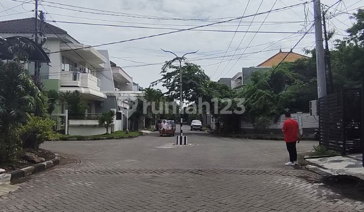 For Sale Mulyosari Prima Utara New House with Kitchen Set, Row, 3.5 Car Road. 2