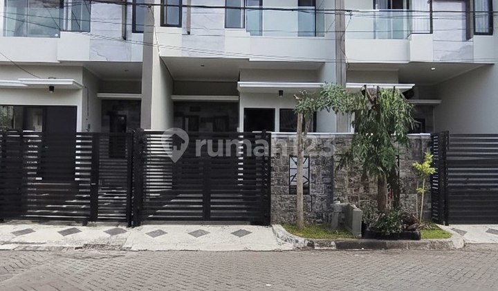 Dijual Rumah Mulyosari Prima Utara New Ada Furnish Row Jalan 3.5 Mobil 1