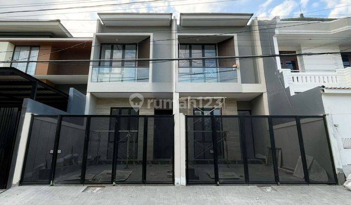 Rumah Sutorejo Utara New, Minimalis, Strategis, Row Jalan 3 Mobil 1