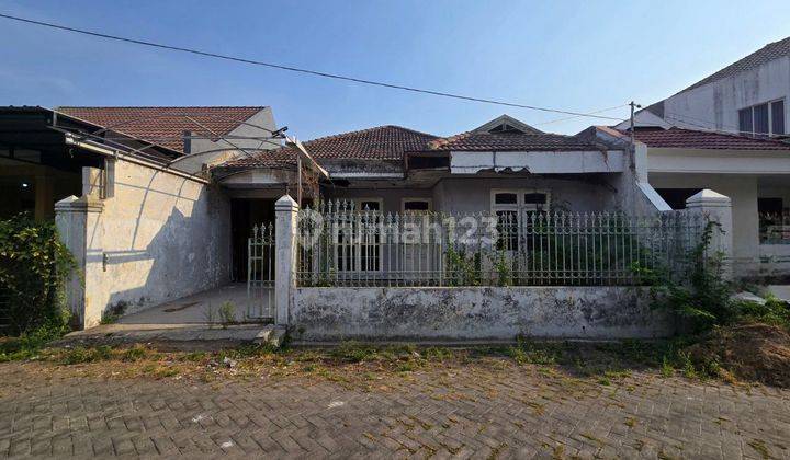 Rumah Klampis Semolo Timur Strategis, Row 2 Mobil 1