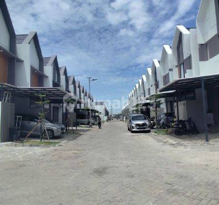 Rumah Grand Eastern Keputih New Minimalis 1