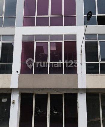 Ruko Royal Crown Palace Jl Anwari Hamzah Merr Ready to Use Near Toll Road 1