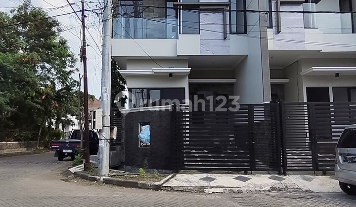 Dijual Rumah Mulyosari Prima Utara New Ada Furnish Minimalis Row Jalan 3.5 Mobil Hook 1