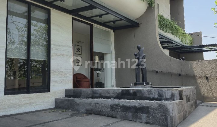 Dijual Rumah Baru Graha Family Surabaya Strategis 2