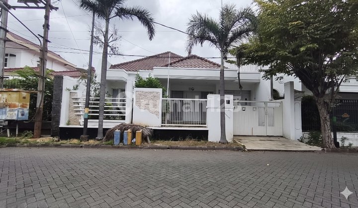 For Sale: Klampis Indah Wisma Mukti House with 2 Garages 1