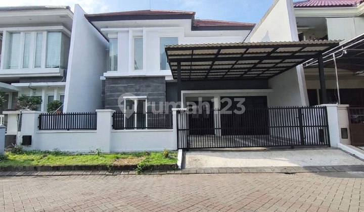 San Diego House in Pakuwon City, Already Renovated, Ready to Live In, Fits 3 Cars, Bonus Water Heater.