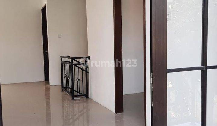 Rumah Bagus Hoek Semi Furnished di Kucica Bintaro (budir) 2