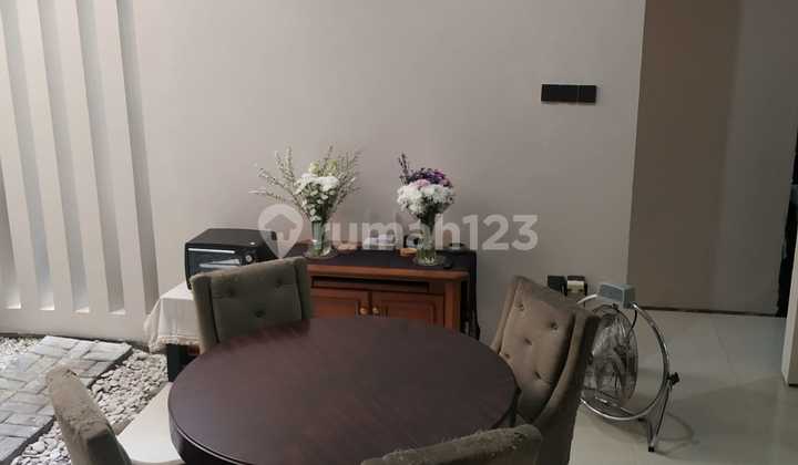 Rumah 2 Lantai Bagus di Taman Permata, Tangerang Selatan