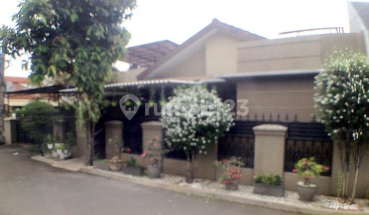 Dijual Cepat Rumah 1 Lantai Bagus Siap Huni, Berlokasi di Bintaro, Sus.sp+fasl