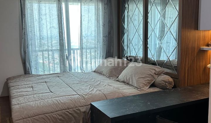 Embarcadero Bintaro Apartment 1BR High Floor Hook, Fully Furnished!