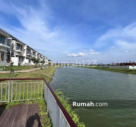 Investasi Terbaik Rumah Pik 2 Ada Danau Nya Ukuran 10x25 1