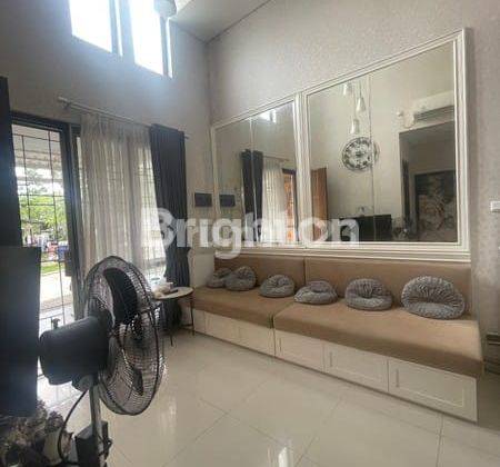 ruang tamu rumah interior minimalis modern di