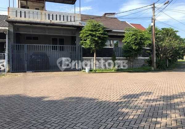 House Near Toll Gate Exit, Hook Position in Kemang Regency Bogor. Nice House with SHM in Kemang Regency, Jl. Boulevard Raya, Katulampa, East Bogor, Bogor City, West Java, Indonesia, 16144, Kemang. House Near Toll Gate Exit, Hook Position in Kemang Regency Bogor. Nice House with SHM in Kemang Regency, Jl. Boulevard Raya, Katulampa, East Bogor, Bogor City, West Java, Indonesia, 16144, Kemang.