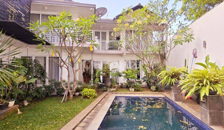 Dijual Rumah Mewah Dengan Pool Lokasi Strategis di Bintaro Jaya 9 1