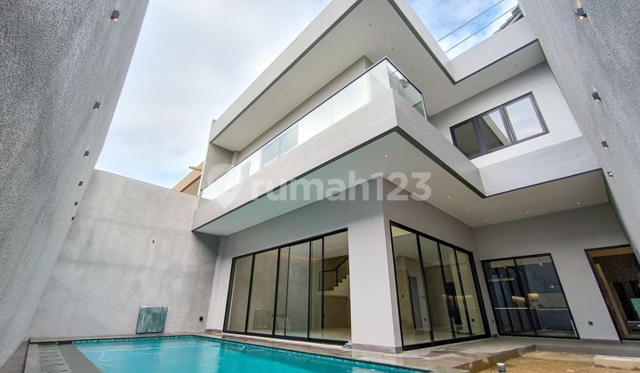 Brand New House With Swimming Pool In Bintaro 2