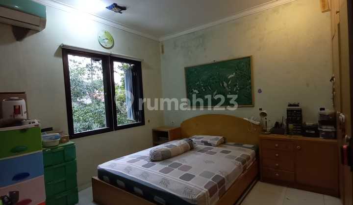 Rumah Luas di Bintaro 2