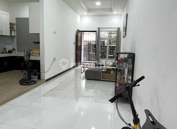 Rumah 3 Lantai Sudah Renovasi, Furnished, Harga Murah Di Johar Baru, Jakarta Pusat 2