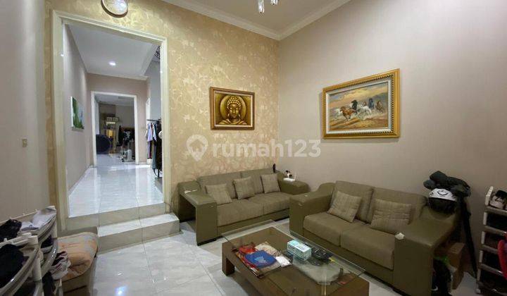 Rumah Cantik 2,5 Lantai Bagus Siap Huni, Harga Murah di Walet Indah, Pik, Jakarta Utara 1