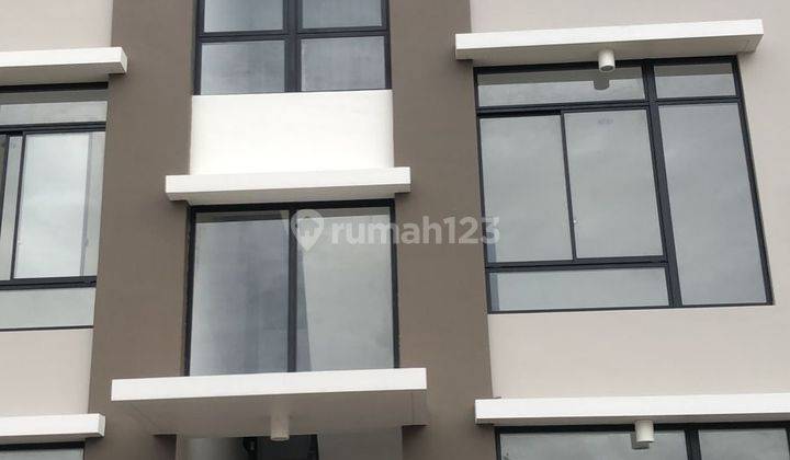 Condo House Siap Huni Harga Murah di Green Royal, Semanan, Jakarta Barat 1