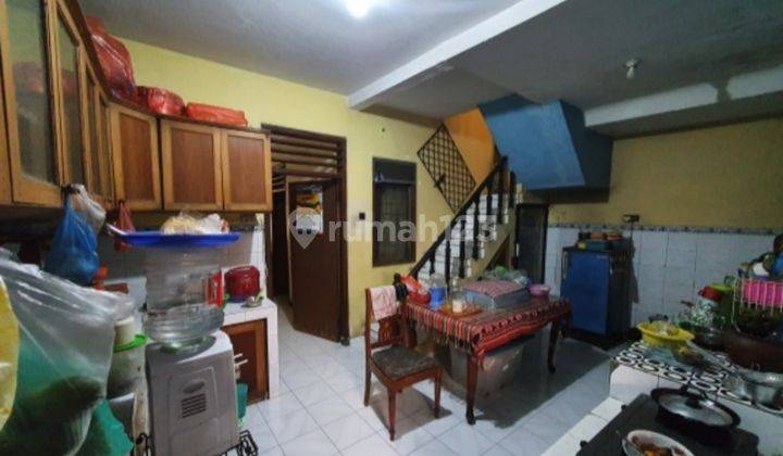 RUMAH BELAKANG RS MITRA KELUARGA WARU COCOK BUAT KOS 2