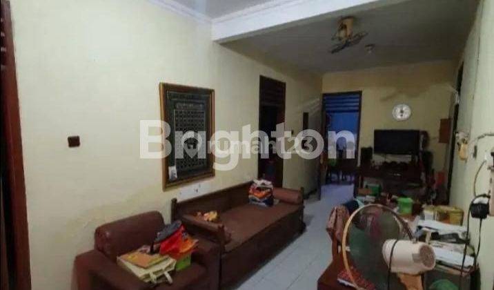 RUMAH 2 LT DI JL JENDRAL S PARMAN SIDOARJO COCOK UNTUK KOST 2