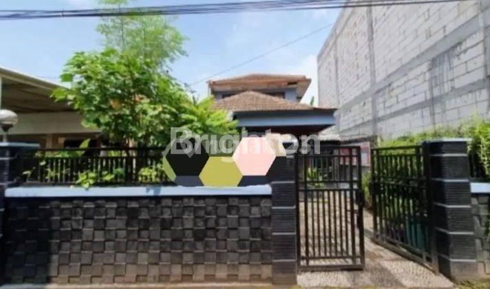 RUMAH 2 LT DI JL JENDRAL S PARMAN SIDOARJO COCOK UNTUK KOST 1