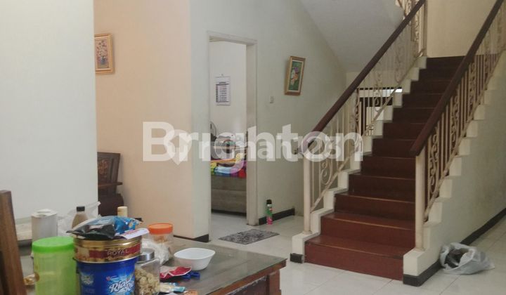 Rumah 2 Lantai di Raya Puri Surya Jaya Dekat Superindo 2