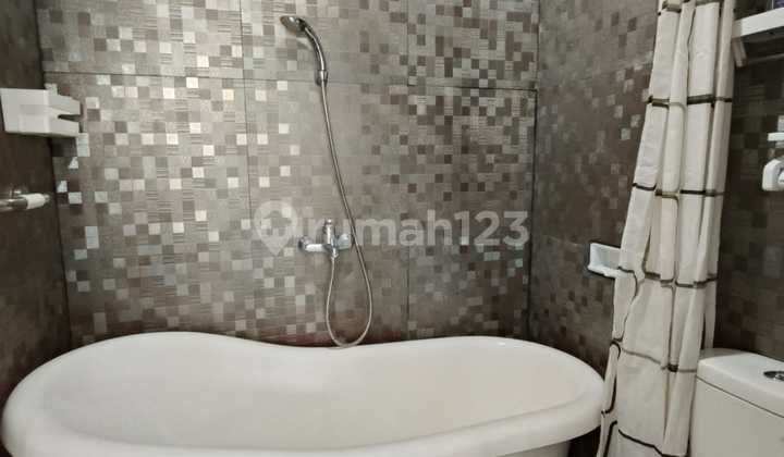 For Sale Semi-Furnished House in Atlanta Village 2