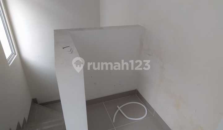 Dijual Rumah Siap Huni di Verdi Symphonia Gading Serpong 2