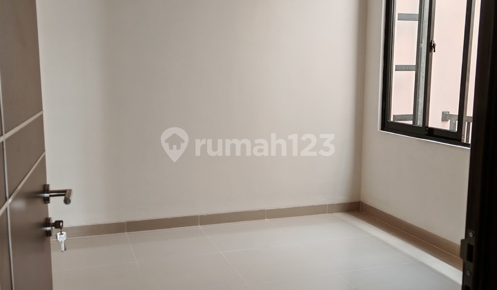 For Sale New Building House Gading Serpong Sector 7b 2