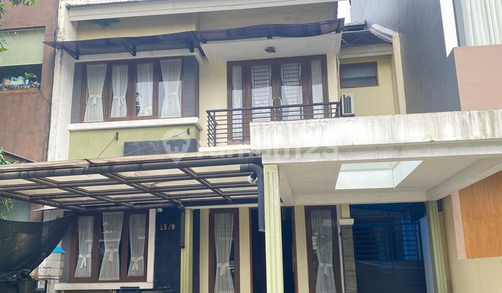 Jual Cepat ! Rumah 3 Lantai Furnished Dekat Akses Stasiun Rawabuntudi Delatinos Bsd