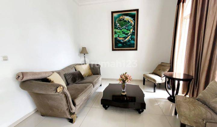 Rumah Gaya Classic Lingkungan Nyaman Siap Huni Lokasi Bsd City  4