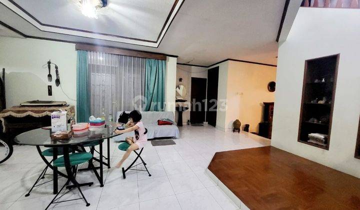 Rumah hook 2 Lantai harga murah di Melatimas Serpong 2