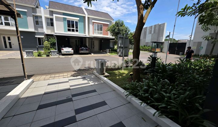 Affordable in Gading Serpong! New Hook House and Furnished in Summarecon 2