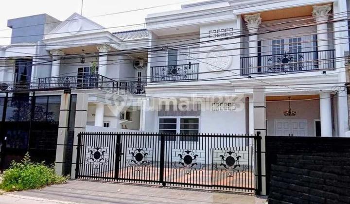Dijual Rumah Mewah Rumah Baru Lngkap dengan Kolam Renang di Cinere Estate Lokasi Strategis Mudah di Akses Komplek Mewah di Cinere Deket Akses Toll Deket Sekolah Penabur Deket Sekolah Lazuardi Aman Nyaman Bebas Banjir