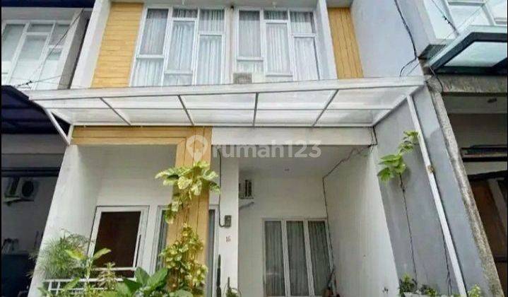 dijual rumah secondary dalam cluster semi furnish terdiri dr lemari baju di tiap kamar,kitchen set,gordyn,meja tv,meja dpaur,water heater,lemari kaca 2 dan ac 3 unit lokasi strategis sebrang living plaza selangkah ke pusat bisnis cinere dan perkantoran ci 1