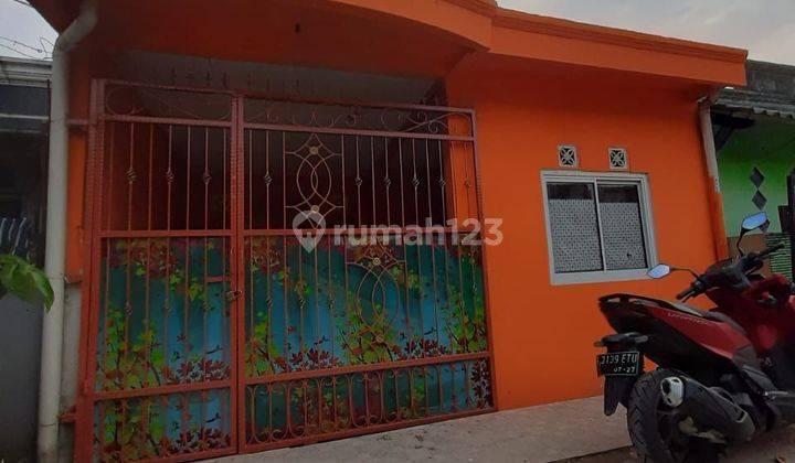 dijual rumah tipe 36 dalam perumahan sup huni sudah di renofasi akses jalan bisa 2 mobil atap sudah baja ringan lokasi strategis 10 menit ke pasar parung sudah di pagar sampai genteng aman dan bebas banjir   1