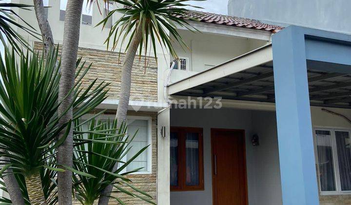 Dijual rumah dalam cluster lokasi primakom cinangka posisi di hook dengan parkiran luas carport bisa untuk dua mobil jalan lebar 5 meter bisa 2 mobil lebih keamanan 24 jam one gate sistem lokasi strategis mudah di akses deket ke univ pamulang dan pondok c 2