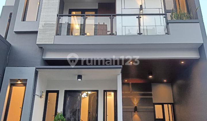 Dijual Rumah Mewah Siap Huni Dalam Cluster Unit Terbatas 2,5 Lntai With Rooftop Deket Toll Tb Simatupang Bisa Cash Bisa Kpr Deket Ke Kampus Unas Pasar Minggu Lingkungan Msh Asri Aan Nyaman Dan Bebas Banjir 2