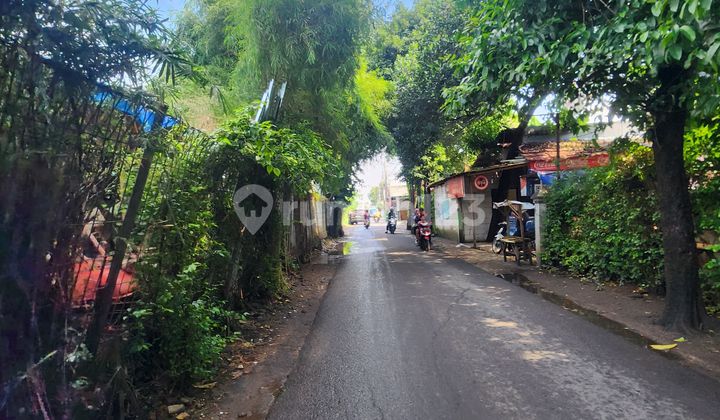 For Sale: Ready-to-Build Land Suitable for Housing or Warehouses, Two-Car Road Access, Strategic Location Near Desari Toll Road, Close to Supermarkets, and Public & Private Schools.