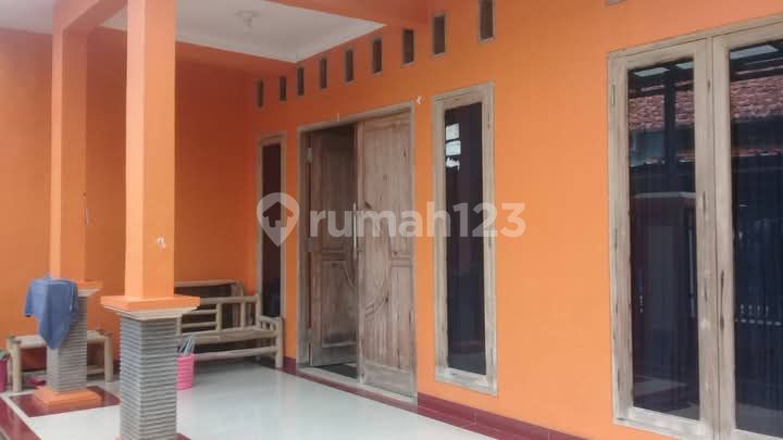 For Sale: House in a Well-Maintained and Nice Residential Area, Large Bedroom, Green and Safe Environment, No Flooding 2