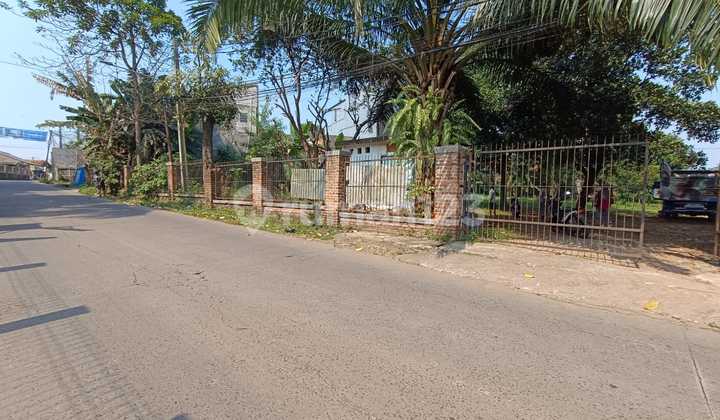 For Sale, Land Ready to Build, Suitable for Housing, Supermarkets, or Other Commercial Types. Land Already Filled, Ready to Build. Strategic Location Near Limo Toll, Also Accessible via Krukut Toll. Prime Location.