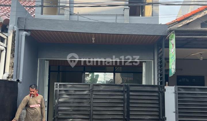 Disewakan Ruka 2 Lantaidi Di Dnsekolah Al Hamidiyah Sawangan Lokasi Strategis Cocok Untuk Usaha Ataupun Perkantoran Dan Lantai Atas Untuk Tempat Tinggal Dengan Dua Kamar Tidur Diatas,deket Sekolahan Deket Swalayan Deketke Toll Sawangan Cocok Jgbuat Resto Disewakan Ruka 2 Lantaidi Di Dnsekolah Al Hamidiyah Sawangan Lokasi Strategis Cocok Untuk Usaha Ataupun Perkantoran Dan Lantai Atas Untuk Tempat Tinggal Dengan Dua Kamar Tidur Diatas,deket Sekolahan Deket Swalayan Deketke Toll Sawangan Cocok Jgbuat Resto