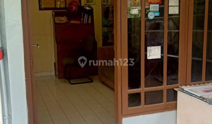 Di Jual Rumah Siap Huni 2 Kavling Dalam Komplek Reni Jaya Pamulang Rumah 2 Kavling 2 Lantai Akses Jalan 2 Mobil Komplek Besar Ada Masjid Besar Di Dalam Nya Mudah Di Akses Deket Ke Kampus Uin,deket Ke Beberapa Universitas Pamulang Cocok Untuk Yang Kerja Di 2