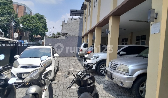 Exclusive Boarding House 400m² Land Area in Strategic Matraman Area, East Jakarta at RT 006/RW. 09, Jl. Multi Karya No.23 RT.006/RW.09, Utan Kayu Utara, Matraman, East Jakarta City, DKI Jakarta, Indonesia, 13120, Matraman Exclusive Boarding House 400m² Land Area in Strategic Matraman Area, East Jakarta at RT 006/RW. 09, Jl. Multi Karya No.23 RT.006/RW.09, Utan Kayu Utara, Matraman, East Jakarta City, DKI Jakarta, Indonesia, 13120, Matraman