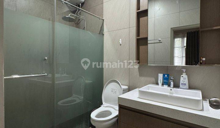 Rumah di Taman Palem Lestari Jakarta Barat Luas 12x15 Furnished 2