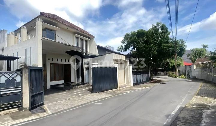 Rumah Siap Huni 2 LT Dkt Pusat Kota Semarang di Jalan Jambu Lamper Kidul Peterongan Dkt Javamall Psr Peterongan Rs Roemani Simpang Lima 2