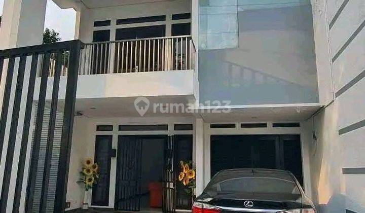 Rumah Mewah 2 Lt Jalan Papandayan Raya Gajah Mungkur Semarang Kota 1